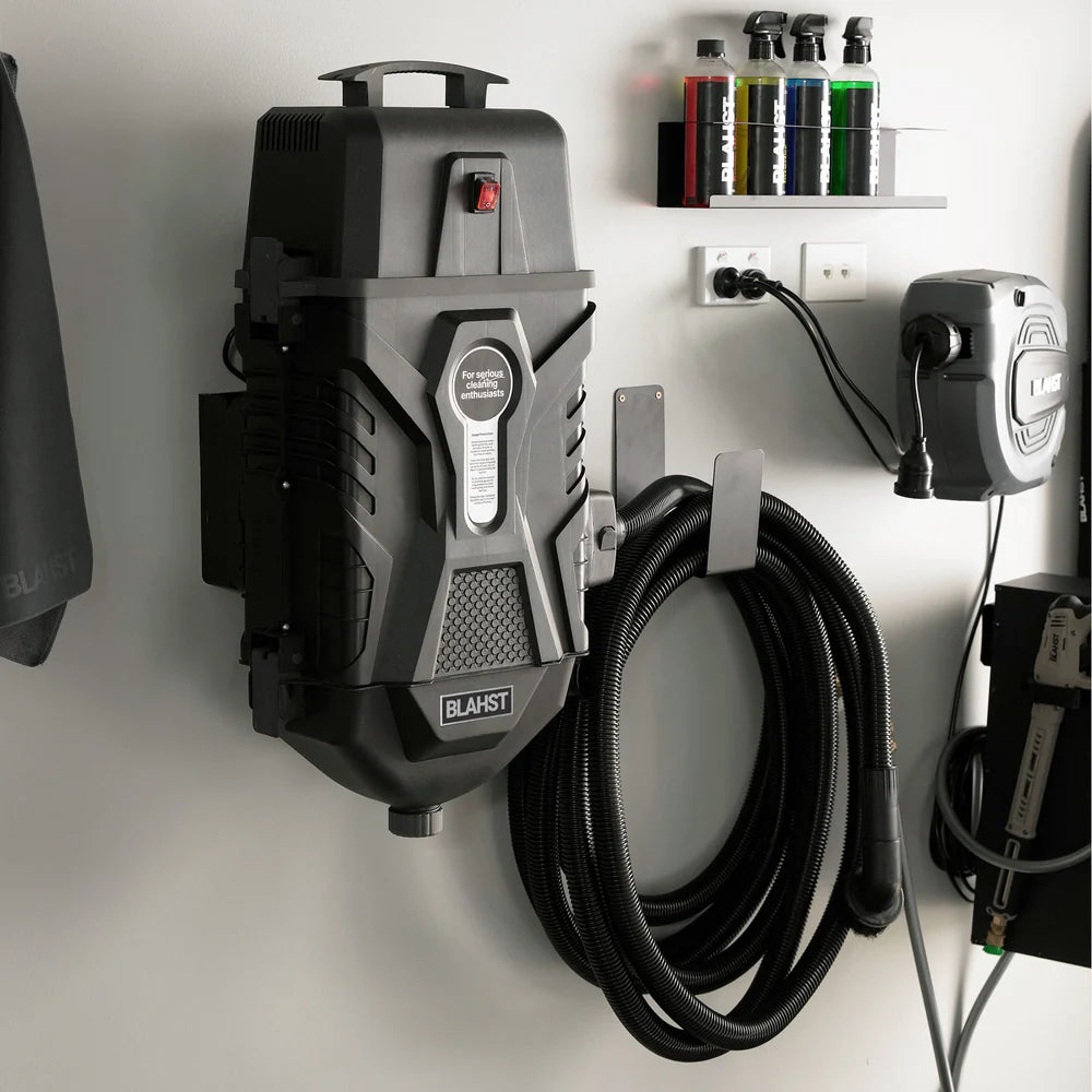 Blahst Wall Mounted Vacuum